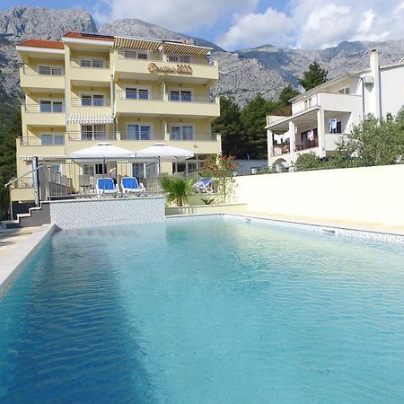 Dorijini Dvori Bed and Breakfast Baška Voda Buitenkant foto