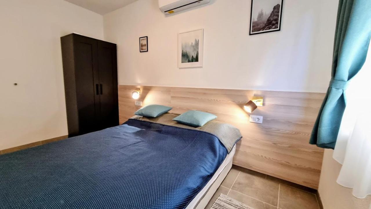 Dorijini Dvori Bed and Breakfast Baška Voda Buitenkant foto